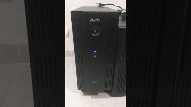 Nobreak Apc Smart-ups BR 3000VA BI 220-115 / 115 Baterias OK