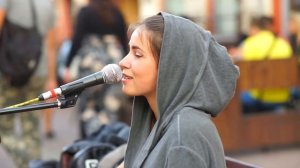 Настя - Я на небi - под гитару - Старый Арбат - уличный музыкант
