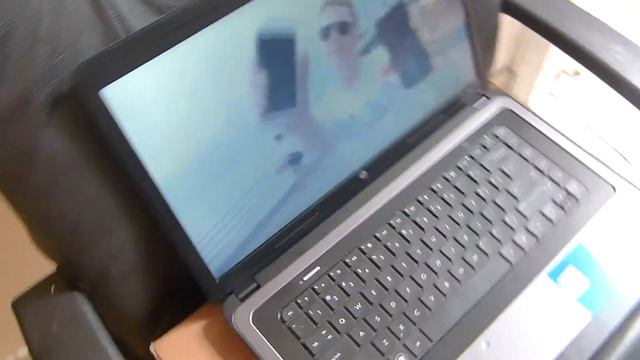 Laptop HP Pavilion 2000-239WM 15.6",HDD 320 GB,AMD 1.5 GHz, 4 GB RAM,ATI HD RADEON смотреть онлайн