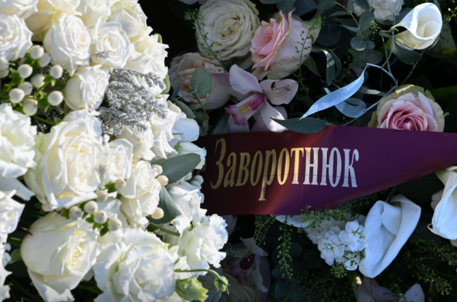 Роды или работа: что могло спровоцировать онкологию у Анастасии Заворотнюк