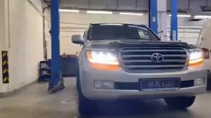 Фары в стиле 300 на LC200 (08-14 год)