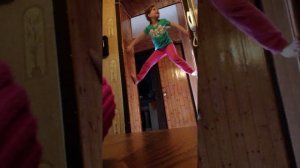 Научу всех лазать по стенам