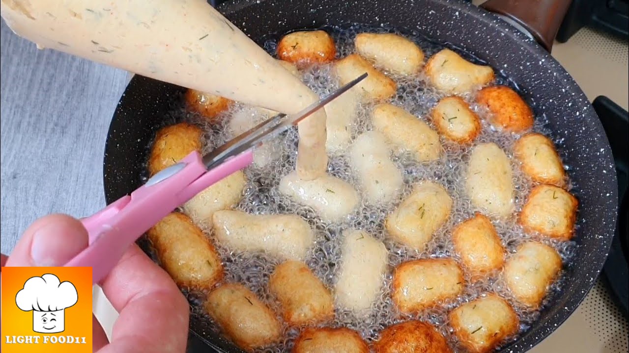 Жареная картошка на воде рецепт. Пончики во фритюре. Картофельные пончики. Пончики с картошкой. Перемороженный картофель.