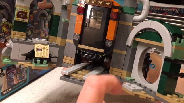 LEGO 70430 Метро Ньюбери Hidden Side Обзор