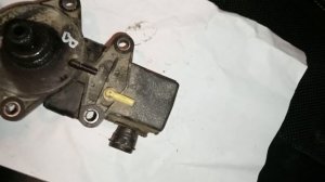 механизм блокировки обгонной муфты заднего редуктора Volkswagen transporter t4 syncro.