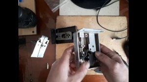 Накладные дверные замки.