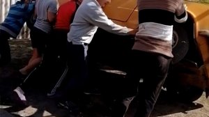 Варим днище ВАЗ 2101 электродом. Часть 1
