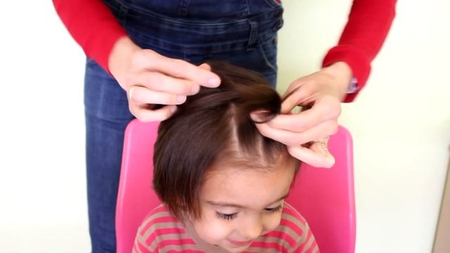 Peinados para bebes de 2 años | Peinado facil con ligas para cabello corto | KrisiArt смотреть онлайн