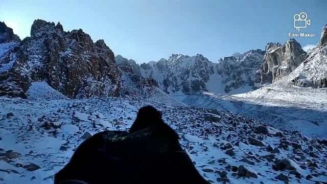 Подход на Учительскую хижину и под маршруты с ледника Учитель смотреть онлайн