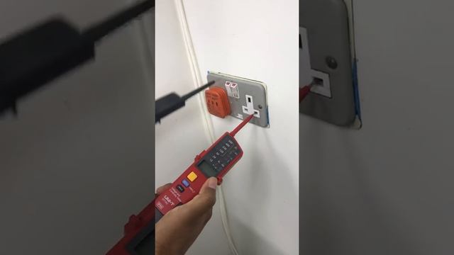 UNI-T UT18C RCD Test