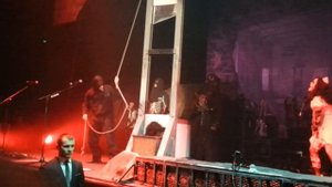 Отрубание головы Элиса Купера. Спб 05 /10/13