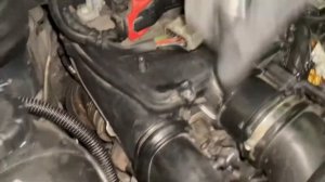 Замена воздушного фильтра Mercedes-Benz OM651 W212 W204