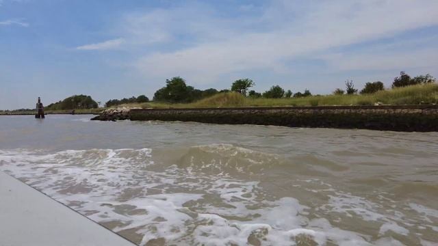 Венеция - вид с самолёта, поездка на пароме из аэропорта в Венецию. смотреть онлайн