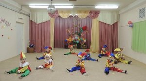 Авторская песенка "Весёлые Петрушки" муз. и сл. Е.В. Шурахова. Поёт Инна Терехова.