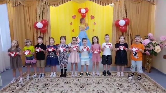 Участие в областном онлайн - марафоне «Пою о маме» подготовительная группа «Воробушки» #Поюомаме_56