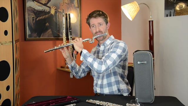 Flute Spotlight: Jupiter Waveline C Loop Flute смотреть онлайн