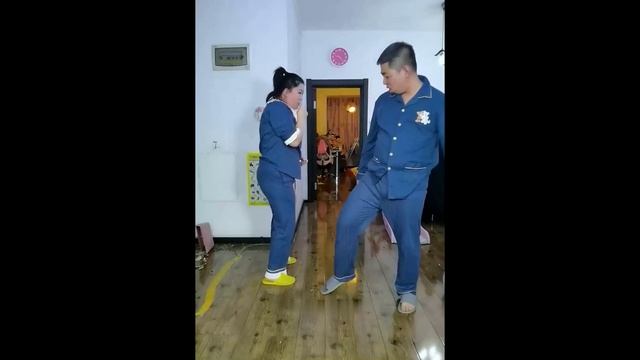 СМЕШИНКА в постель-КУ)))))))))))))))))))))).mp4 смотреть онлайн