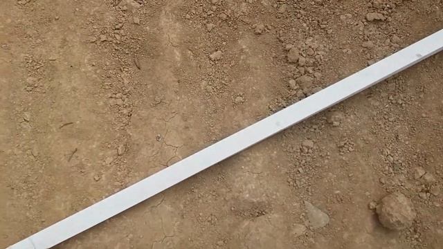 Выравнивание дна котлована.Копка глины