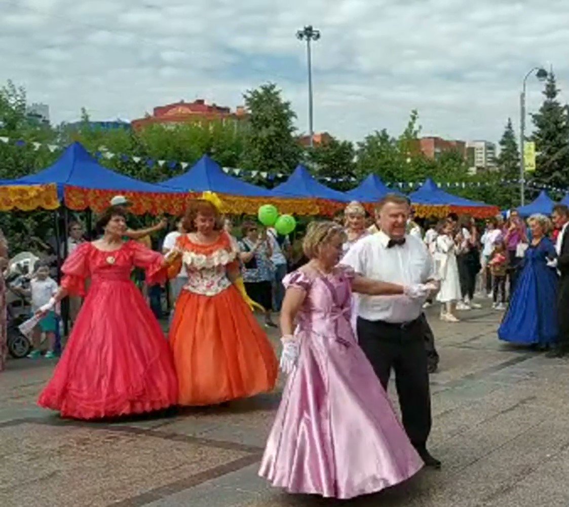 Включи видео вальса. Вальс видео.