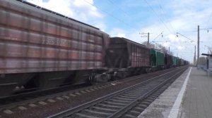 Электровоз ВЛ80с-345 с хопперами грузовым поездом