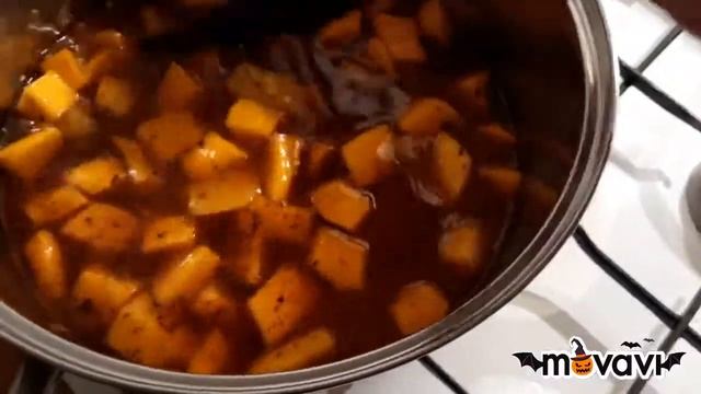 ГУЛЯШ С ТЫКВОЙ, КАРТОШКОЙ И ТЕФТЕЛЯМИ. смотреть онлайн