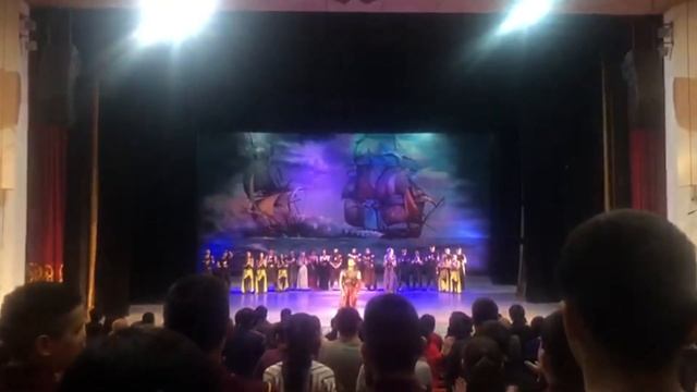 Театр-это настоящее искусство, которое учит вечным ценностям. смотреть онлайн