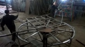 Гнём - катаем дуги на теплицы по новому.