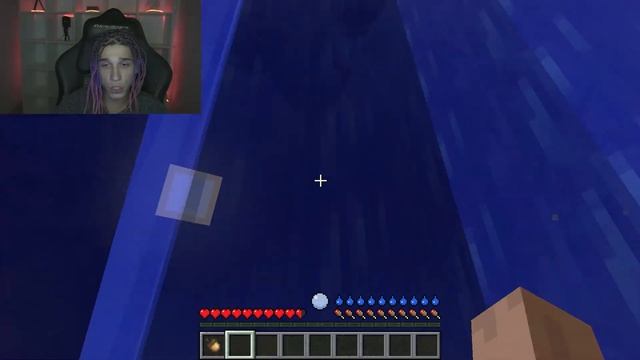 ВЫЖИВАНИЕ НО МНОГО МОНСТРОВ(майнкрафт выживание на сборке) смотреть онлайн