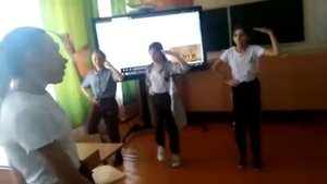 танец на 23 февраля ?? песня выходила на берег Катюша