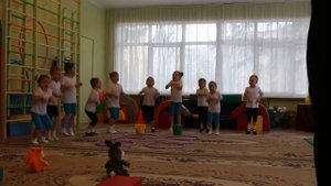 Зарядка в садике _ 7емья Мартыновых