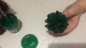 Поделки на Новый год своими руками из природного материала. Новогодние поделки с детьми в садик