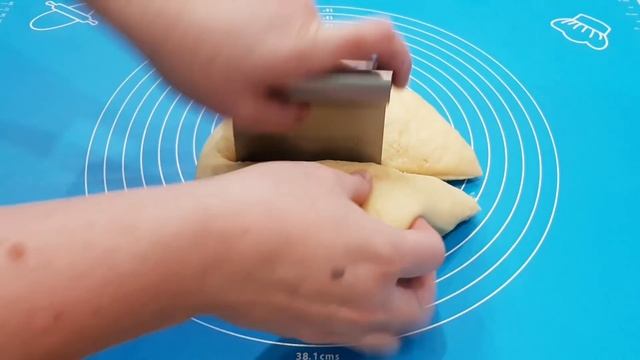Самые нежные ,просто тающие песочно-дрожжевые рогалики!