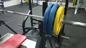 130КГ ПОЖАЛ НА 4 РАЗА / РАЗМИНОЧНЫЙ ПОДХОД ОТ ЧЕМПИОНА РОССИИ ПО ЖИМУ ШТАНГИ ЛЁЖА