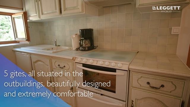 SOLD | Magnificent gite complex nestled in the Southern Ardèche, with 5 gites - Ref.: 119998ABE07 смотреть онлайн