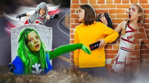 ПРЯТКИ с БЫСТРОЙ, МЕДЛЕННОЙ и НЕВИДИМОЙ! БЕЗУМНЫЕ ЧЕРЛИДЕРШИ подчиняются ПРИЛОЖЕНИЮ! Обратный отсчет