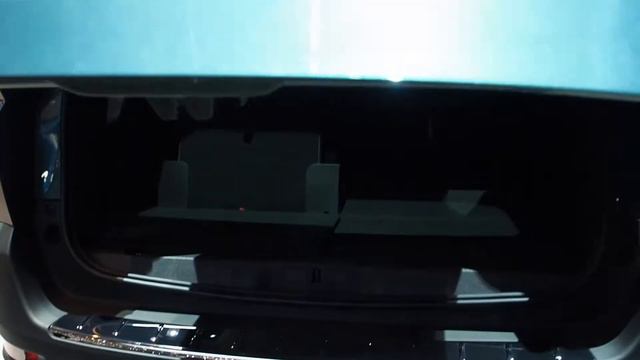 Peugeot 5008 vs Mitsubishi Outlander