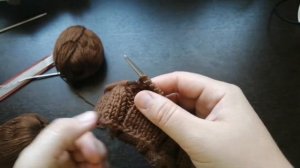 Мастер класс: женская шапка с косами спицами/шапка бини