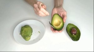 Как выбрать, почистить и что приготовить из авокадо.