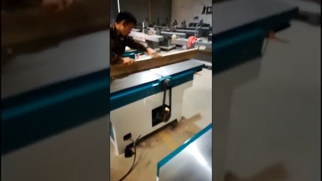 Фуговальный станок по дереву MB524 смотреть онлайн