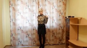 Короткая чёрная юбка