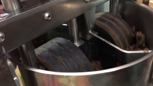 Как делают УРБЕЧ в Москве! (настоящий, чистый урбеч)