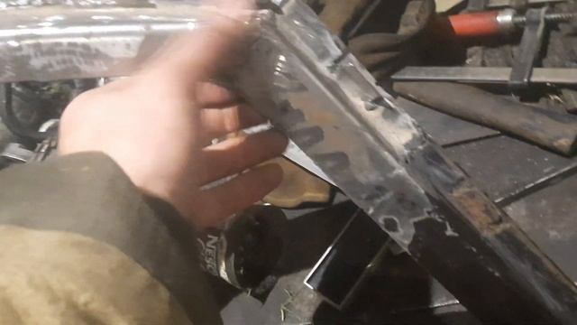 трактор МТЗ-82, дверь на кабину УК, часть 9