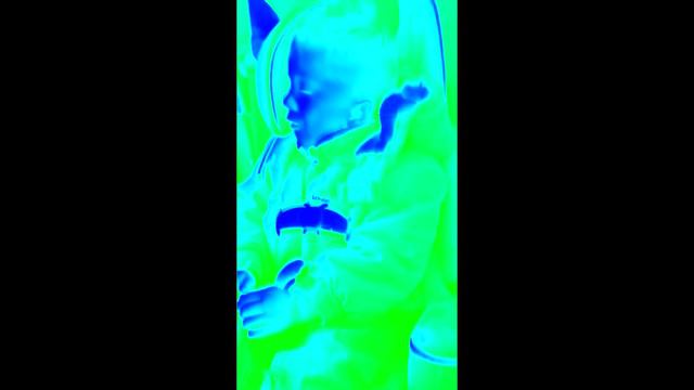 3 летний ребёнок плачет из-за того что не хочет ходить в детский сад in Helium смотреть онлайн