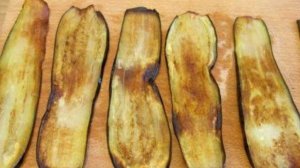 Рулеты с грибами из баклажанов