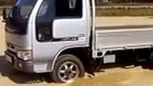 NISSAN ATLAS 4WD. Покатушки на песке.