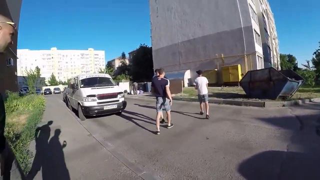 ПОЙМАЛИ ЗАКЛАДЧИКОВ И НАКАЗАЛИ смотреть онлайн