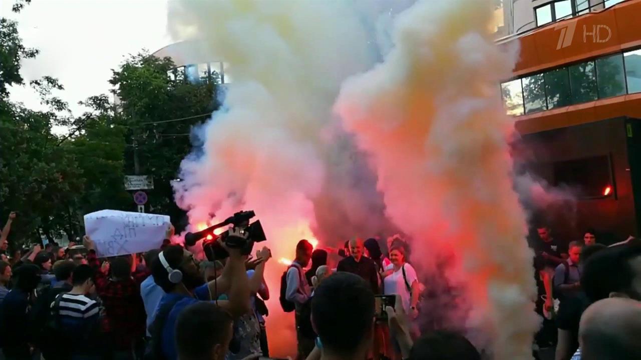 Офис украинского президента давит на суды, чтобы т...чайшие сроки лишили лицензии телеканал News One