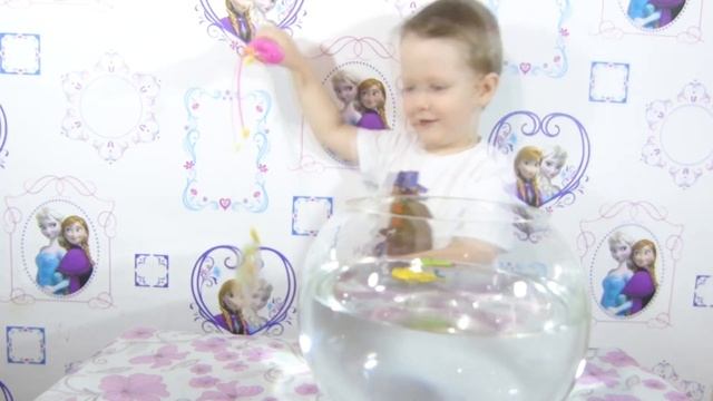 Детская игра- рыбалка. Ловим рыбок. Видео для детей. Распаковка Video for children.