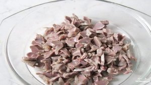Салат с куриными желудками