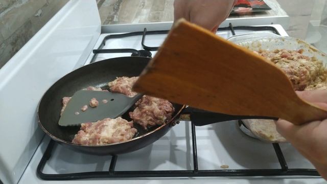 Как приготовить РУБЛЕНУЮ КОТЛЕТУ из свинины смотреть онлайн